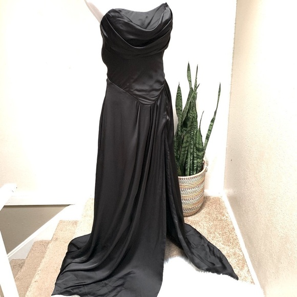CELEB elegant maxi dress - Picture 1 of 15